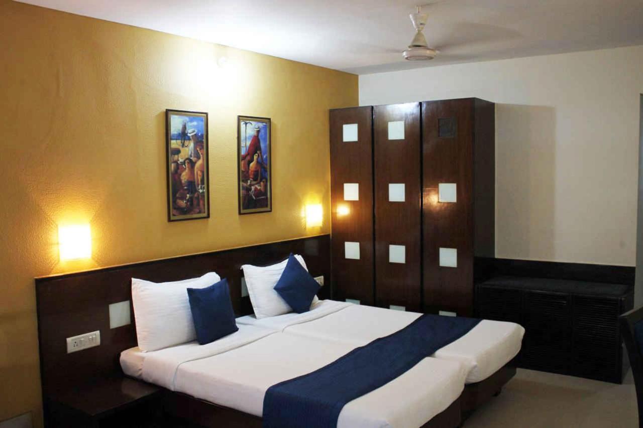 Sukh Hotel Bombay Esterno foto