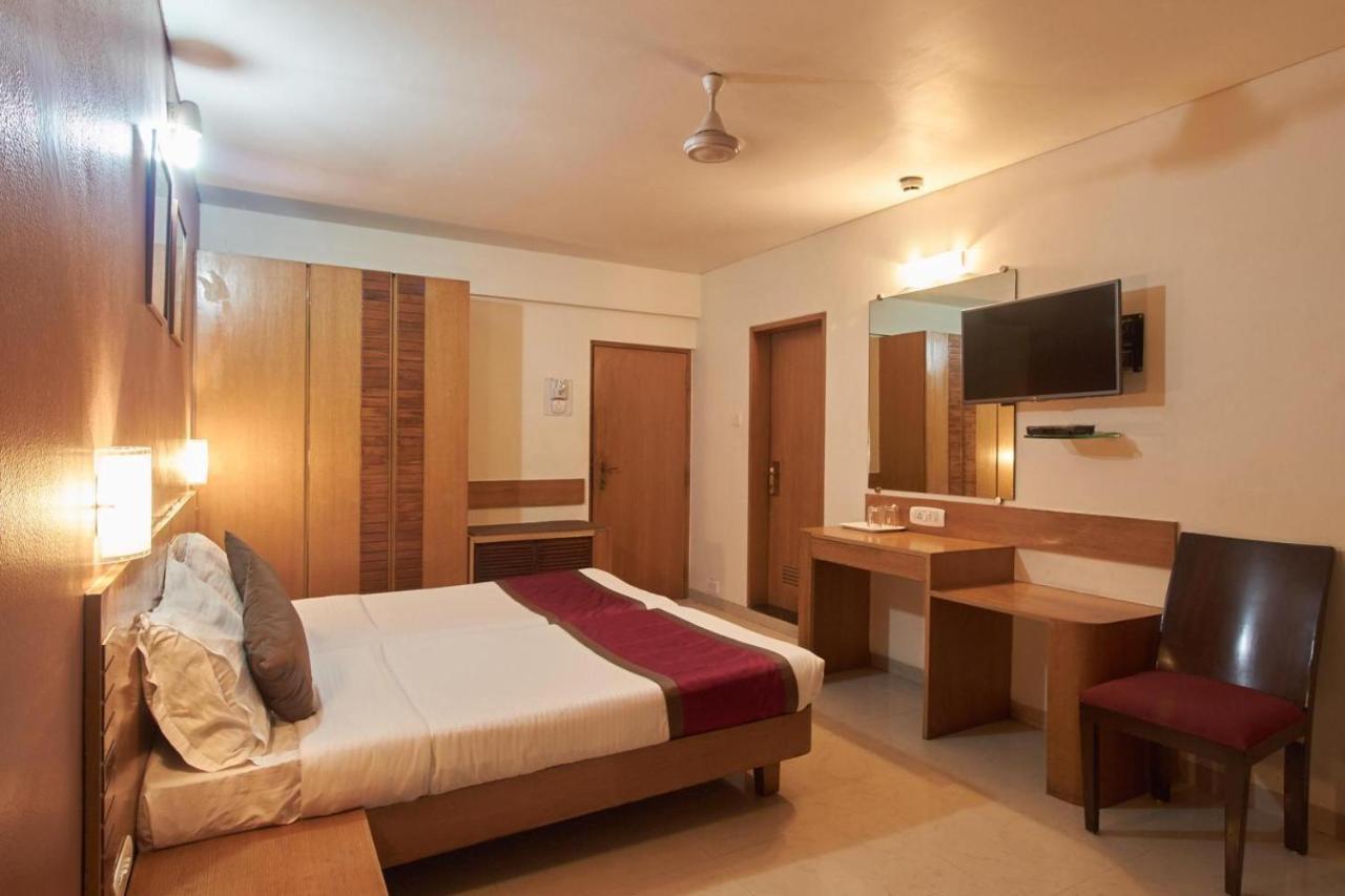 Sukh Hotel Bombay Esterno foto